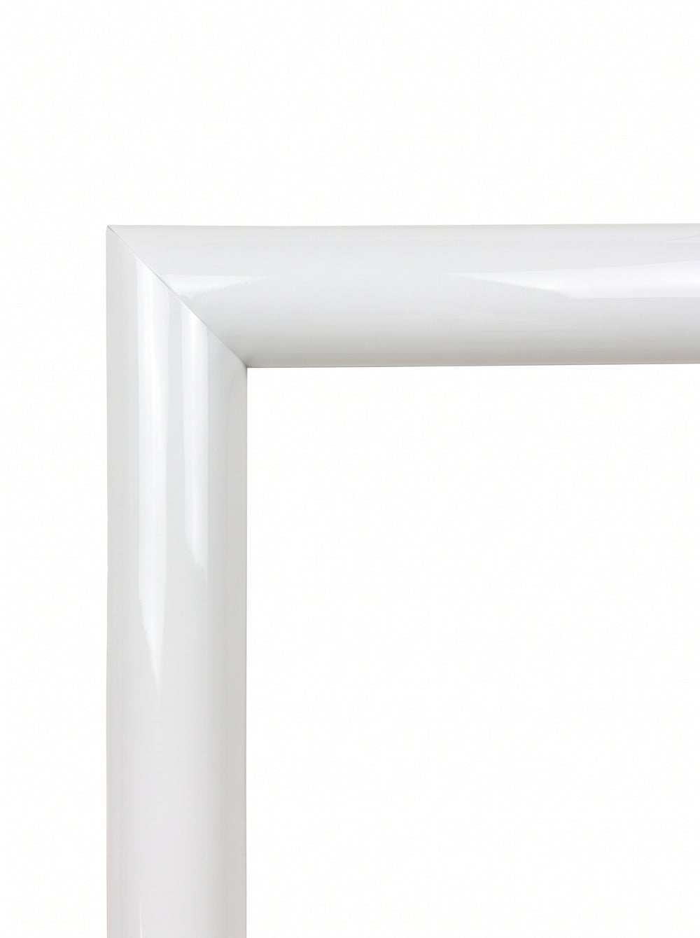 Billedramme Balsamin i hvid (White, P1002) – 11 mm smal plastramme på mål